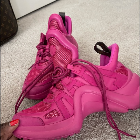 Louis Vuitton LV ARCHLIGHT SNEAKER - Picture 10 of 10